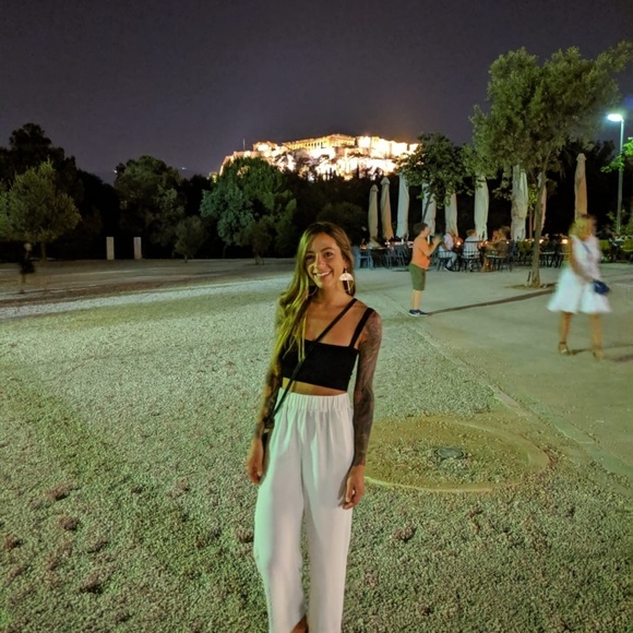 Meet your Posher, Elissa - Picture 1 of 1